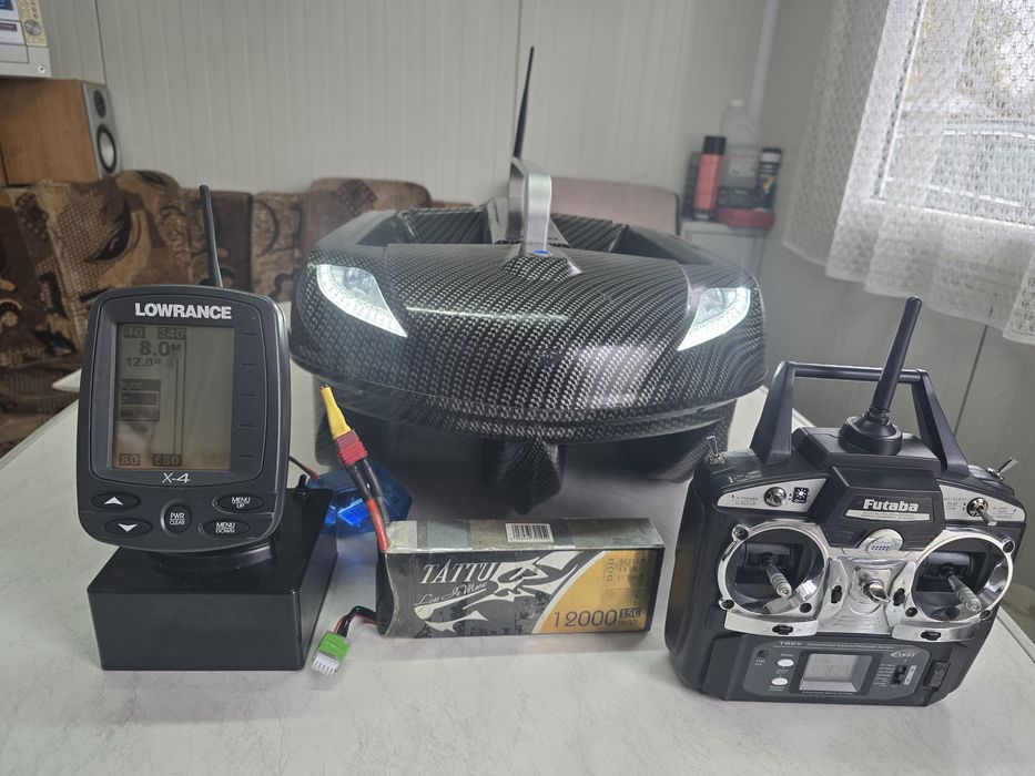 Лодка за захранка RT4