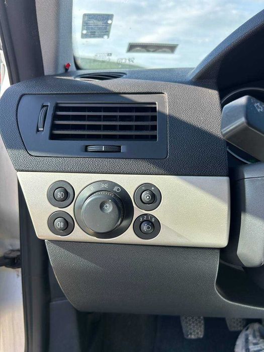 Opel Astra 1.6I Бензин