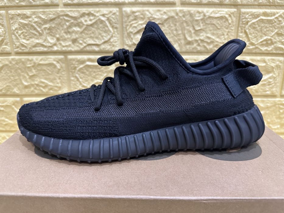 36-45 Yeezy 350 v2 Onyx