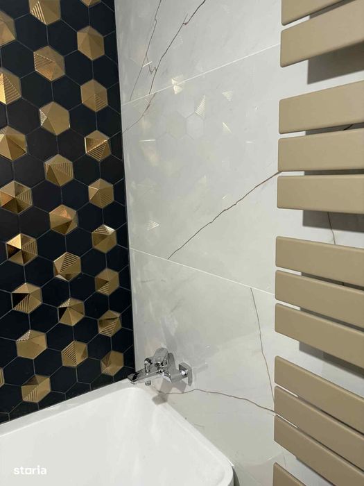 Apartament de 3 camere zona Calea Bucuresti