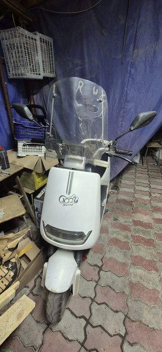 Продам мопед скутер