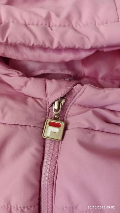 Леко зимно яке на Fila за момиче  3-4години