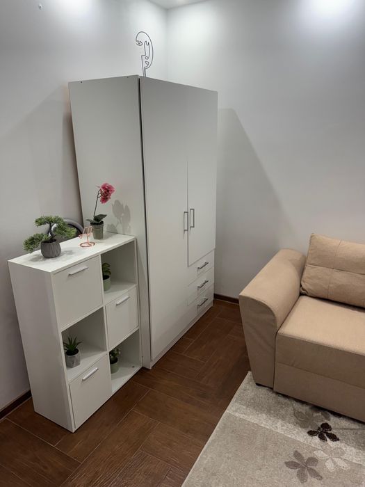 Apartament de vanzare cu 2 camere , decomandat !