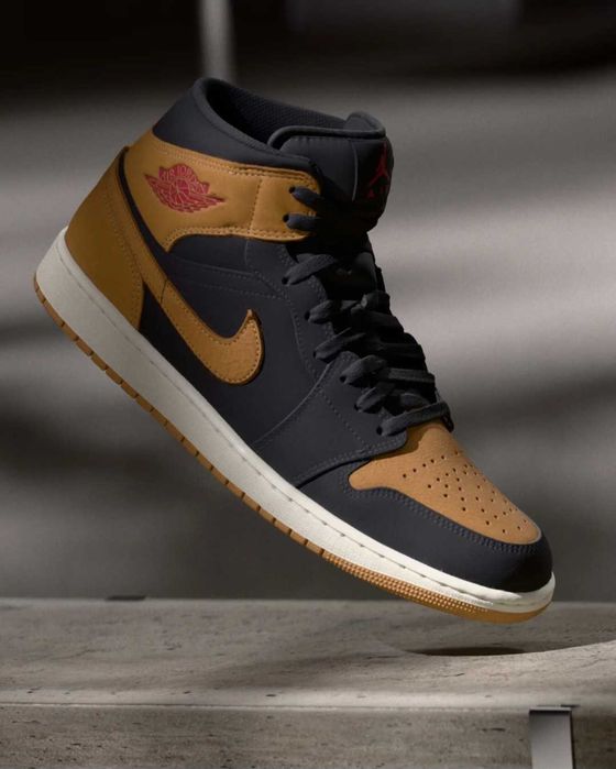 Jordan
AIR JORDAN 1 MID SE UNISEX - Sneakers high