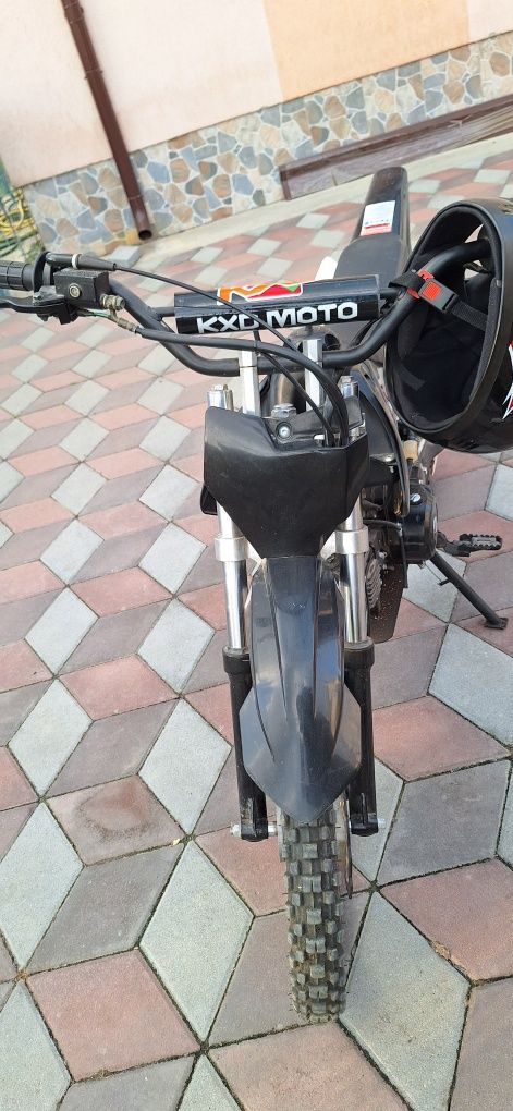 Moto cross 125 cc,