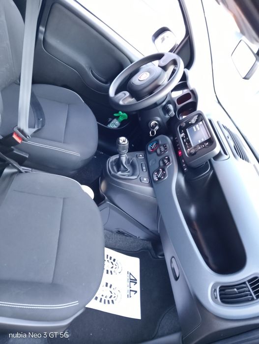 Fiat Panda Hibrida 2023   25000 km