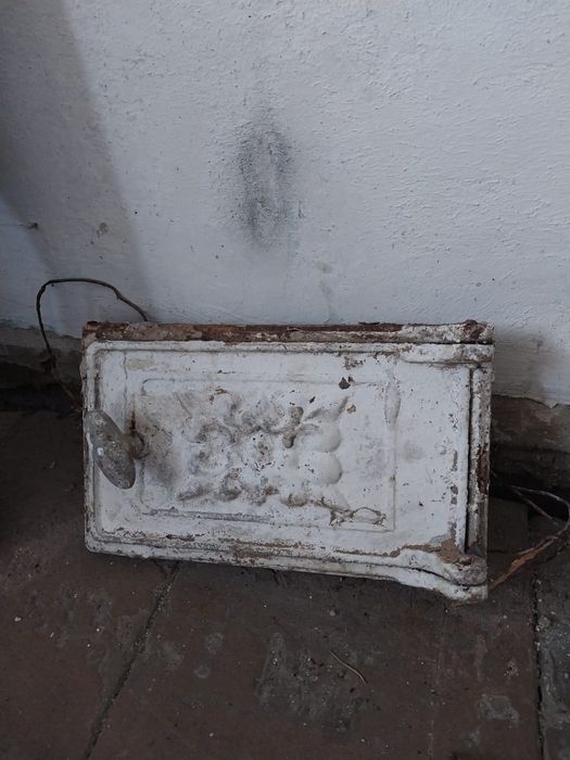 Продам дверки на печку.