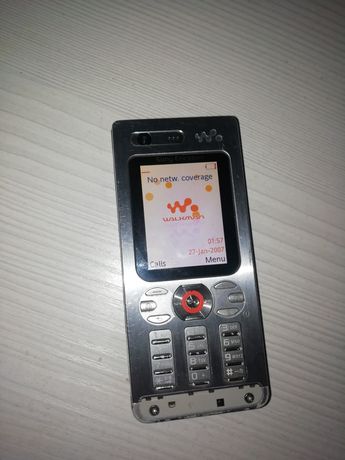 Sony Ericsson W880i в хорошем состоянии