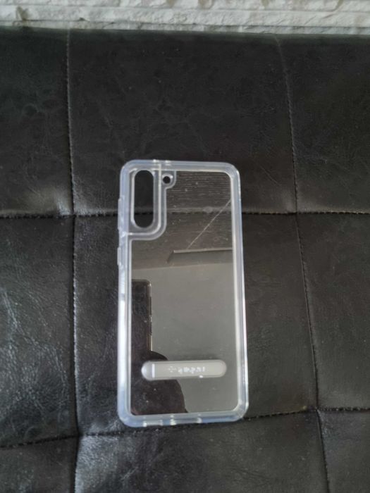 Husa Spigen Transparentă pentru Samsung Galaxy S21 Plus
