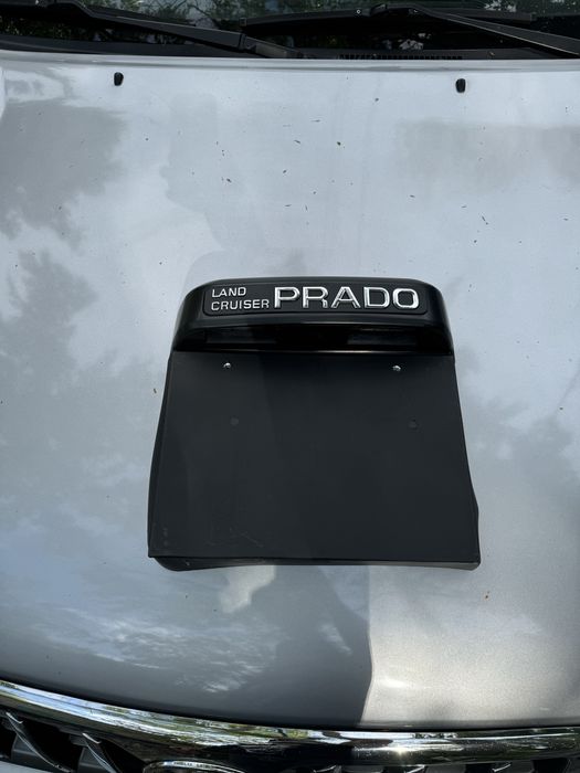 Подномерник Прадо 120 площадка под гос номер Тойота