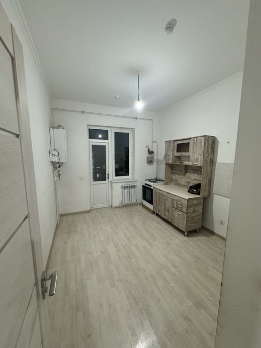 Olmos maxallasida 3 xonali kvartira srochno sotiladi 56.000$