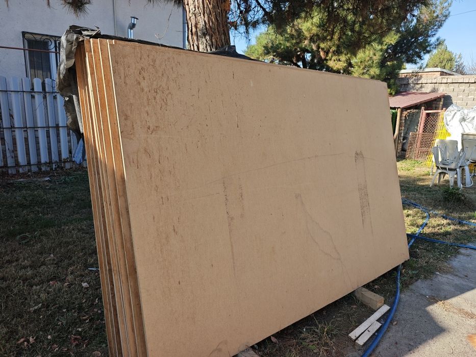 Листы фанеры МДФ