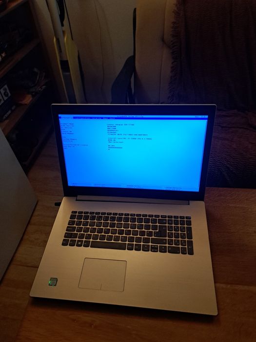 Laptop Lenovo gen. 7 display 17 inch pentru piese