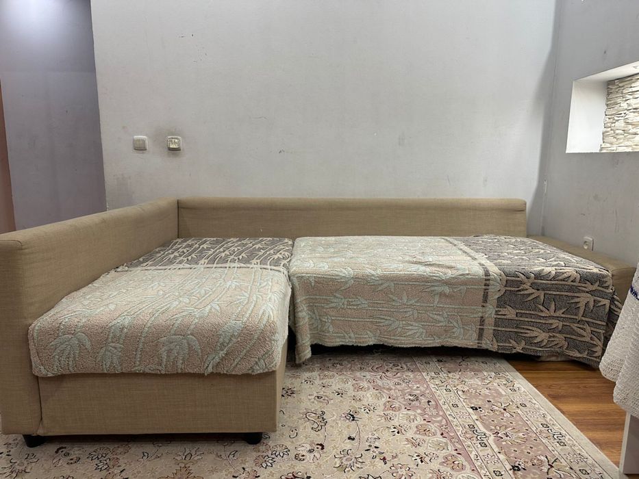Диван IKEA в хорошем состоянии прочный