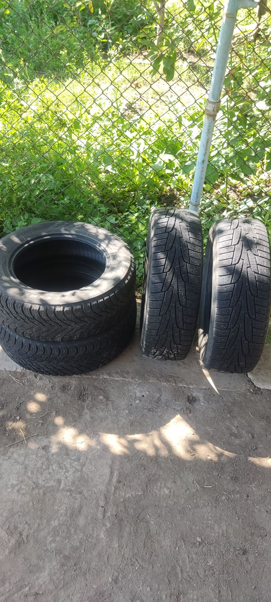 Продам зимние шины Nokian и  Kumho