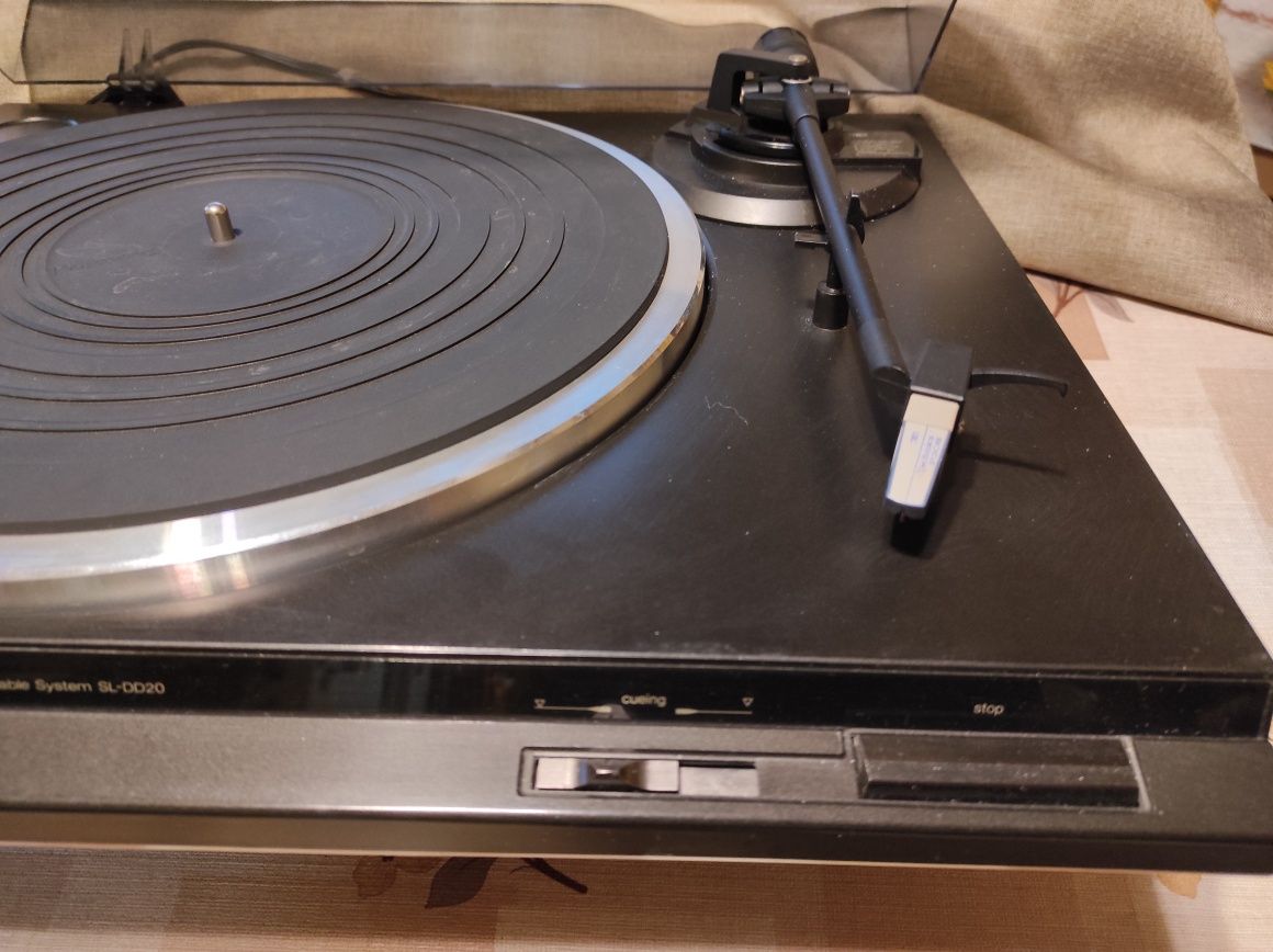 Грамофон Technics SL-DD20