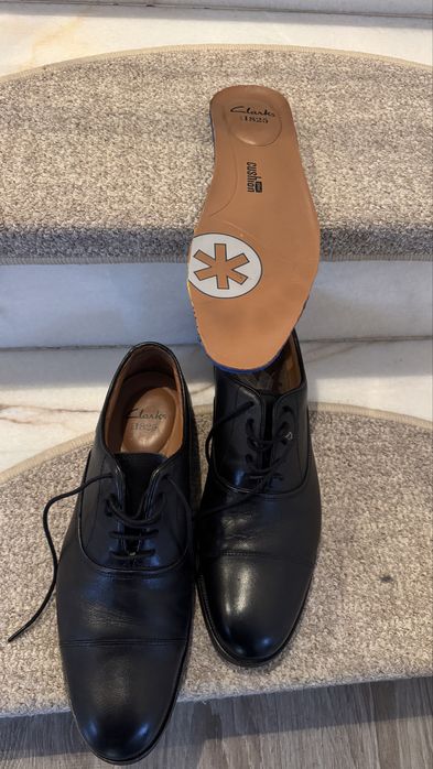 Pantofi piele Clarks 42.5