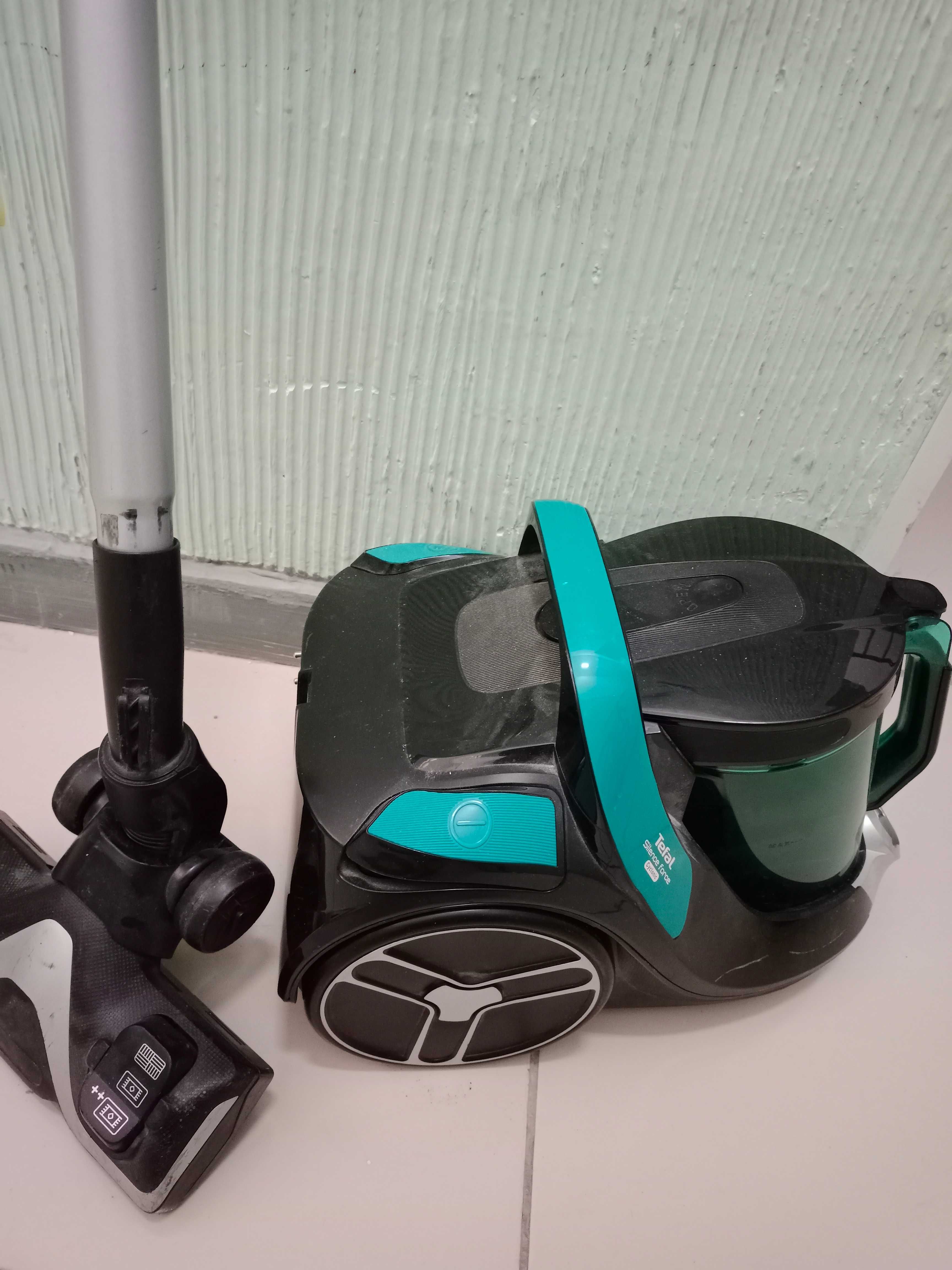 Продается пылесос Tefal