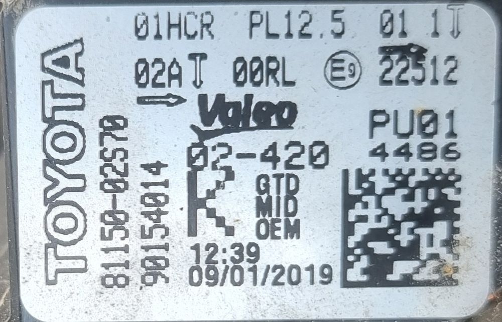 Vând far stânga Toyota Corolla Break