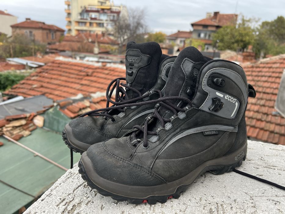 Ecco Gore-Tex 43 Vibram