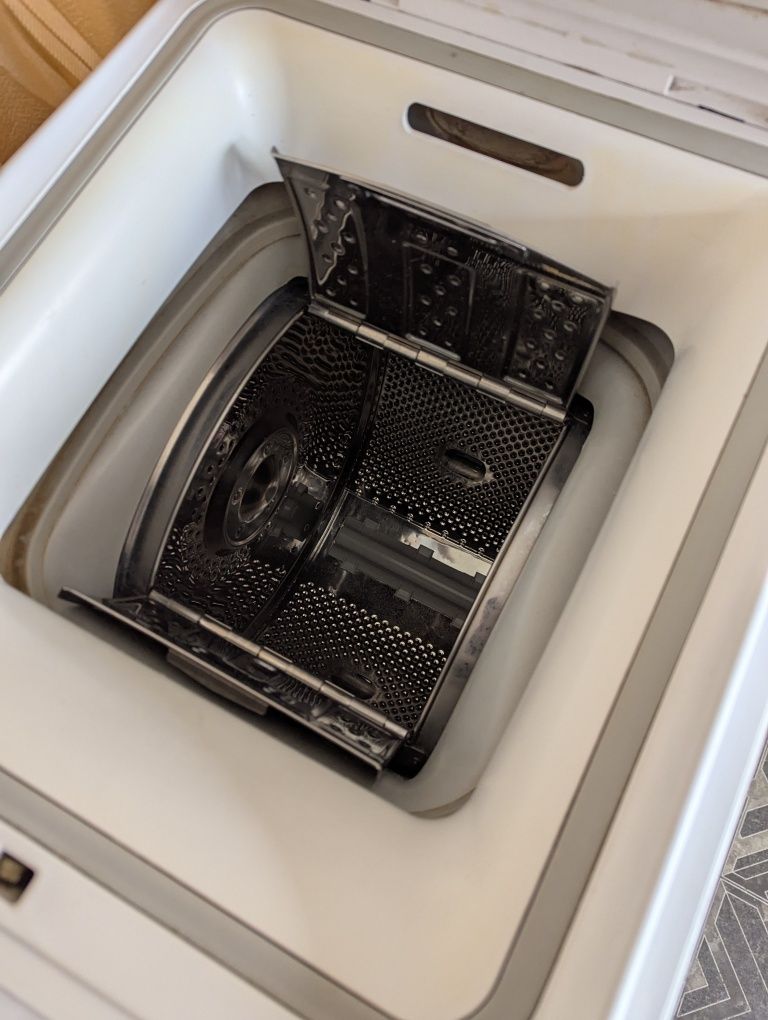 Пералня whirlpool с горно зареждане