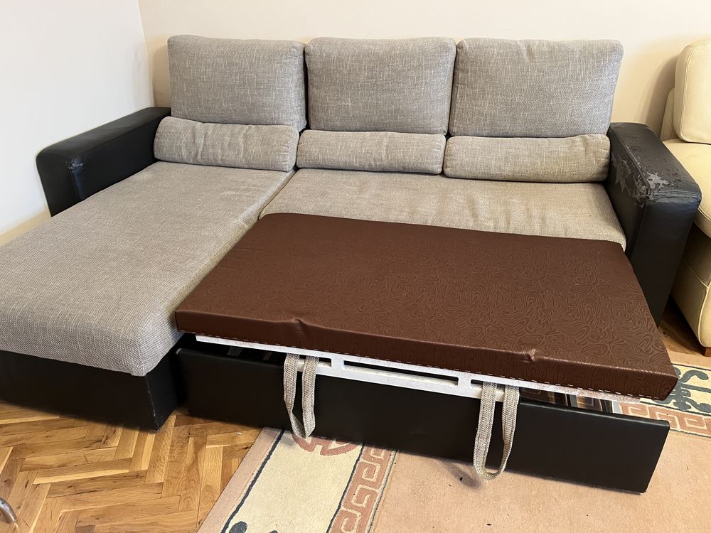 Разтегателен Диван с Лежанка