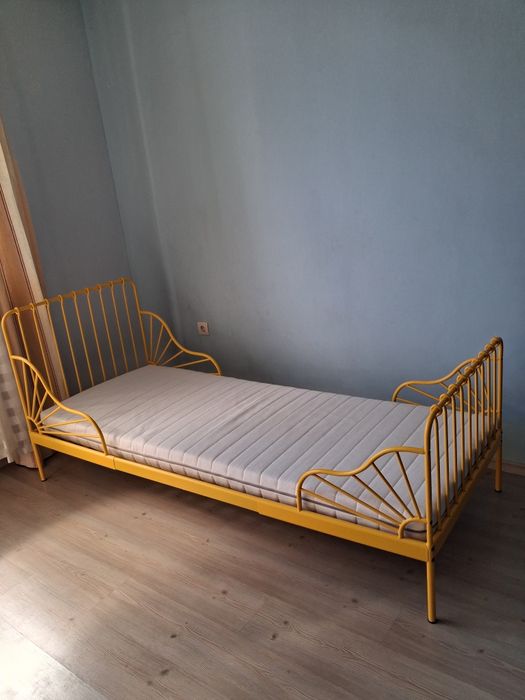 Продавам 2 детски легла от Икея