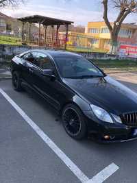 Mercedea Benz Купе Е220