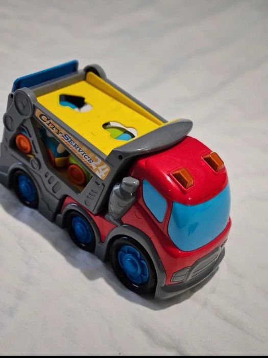 Camion cu 2 masinute