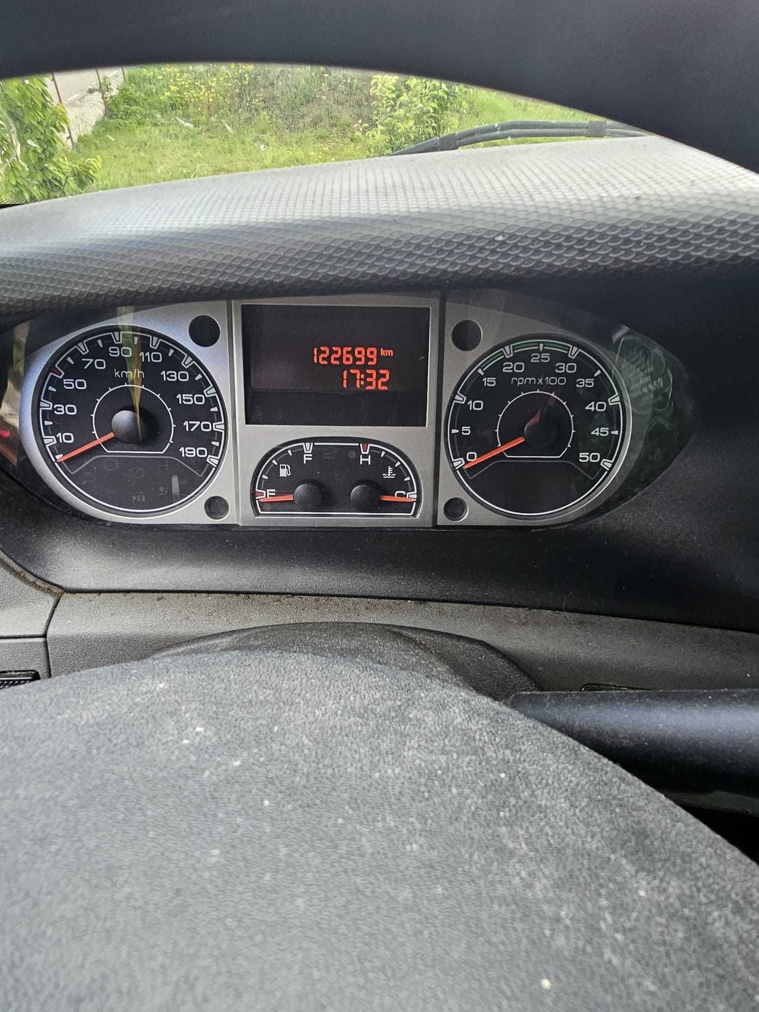 Vand Iveco Daily, carosat, 2011, km 120 000