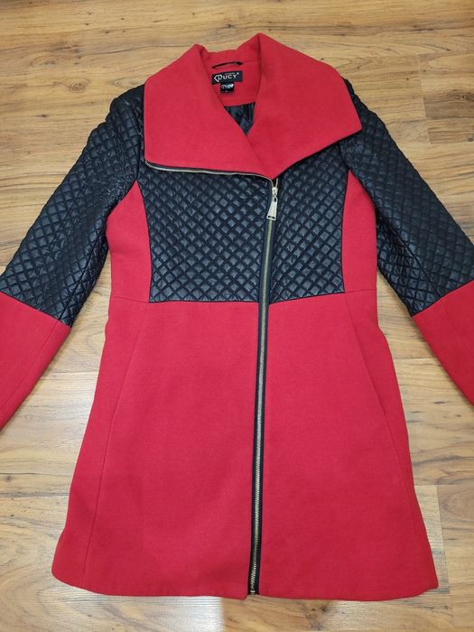 Палто Lucy със забележки