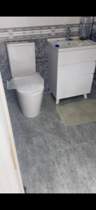 Humsonda srochna do'm sotiladi