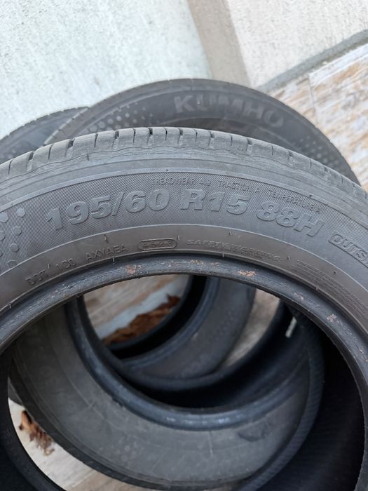Летни гуми 195/60R15 88H-KU61 KUMHO ECOWING ES31 DOT4523 купени 2024 г