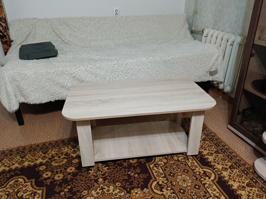Журнальный столик