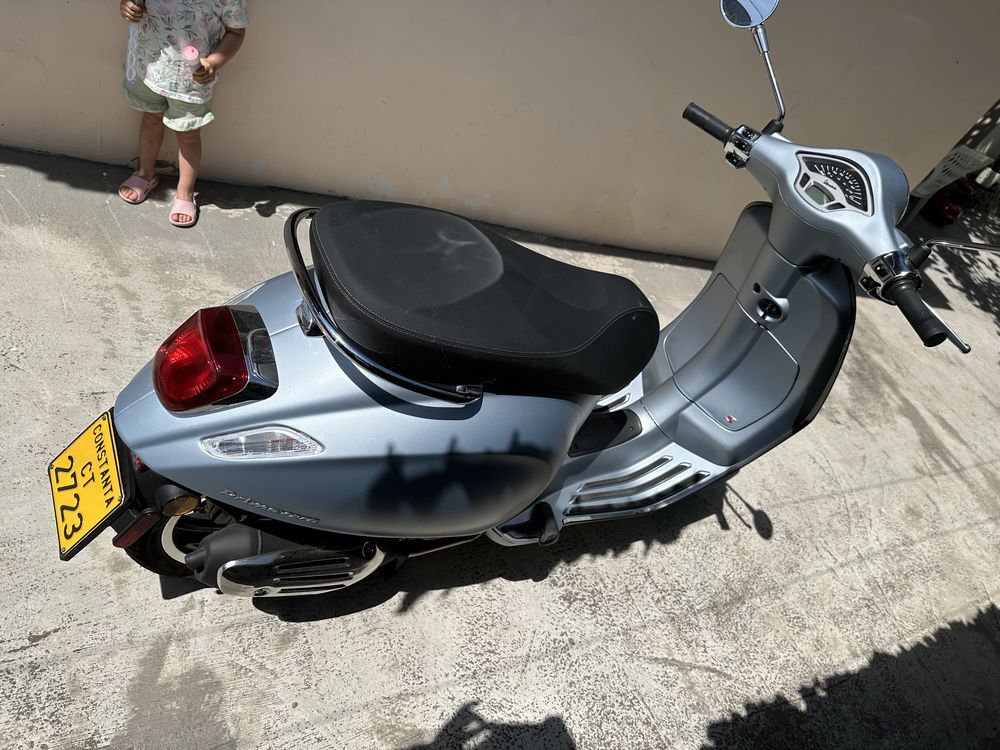 Vespa Primavera S 50 - 2022