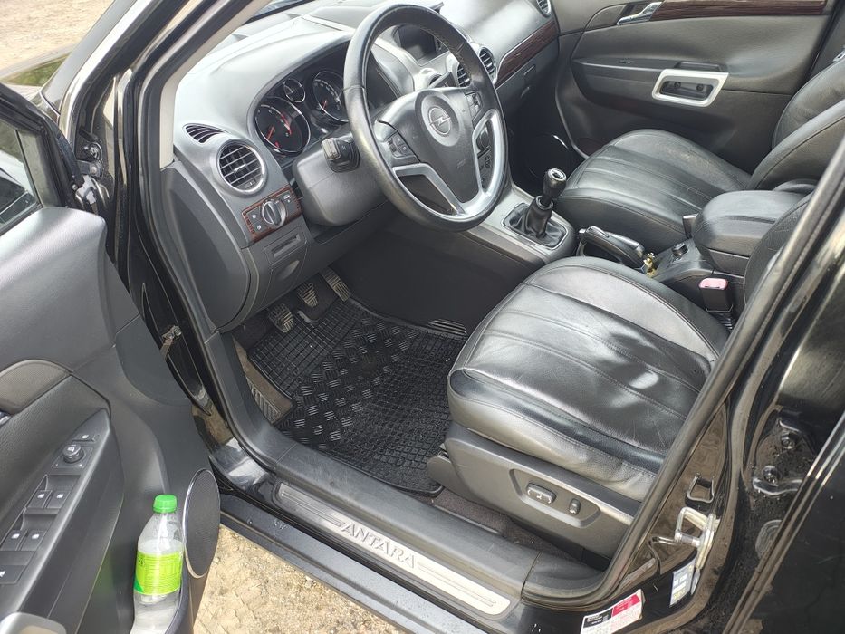 Vând Opel Antara 4×4 2000Dizel