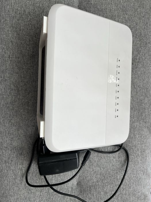 Routere HUAWEI HG658 si TP-LINK TL-WR740N