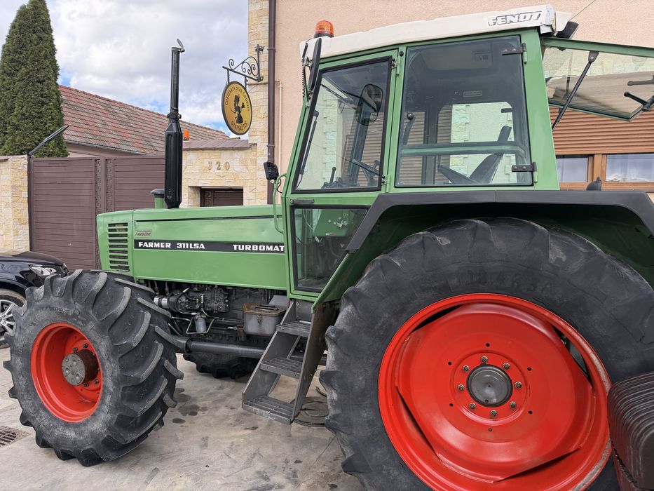Fendt 311 LSA 120 CP