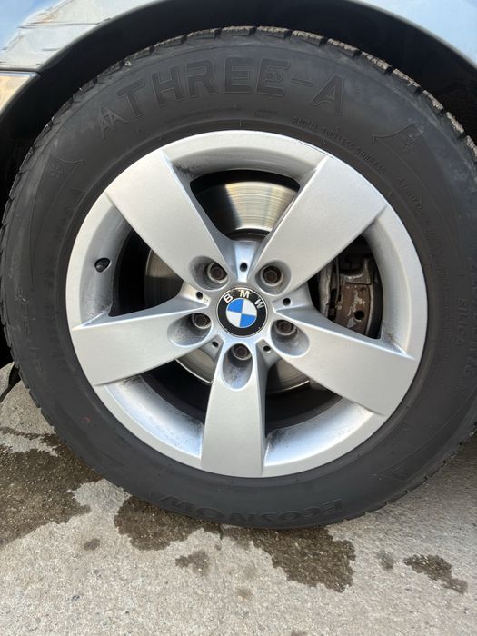 Jante BMW cu anvelope iarna 225/55 r16