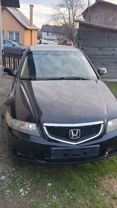 Vând honda acord Sedan motor 2.2, an 2005,in stare de funcționare,