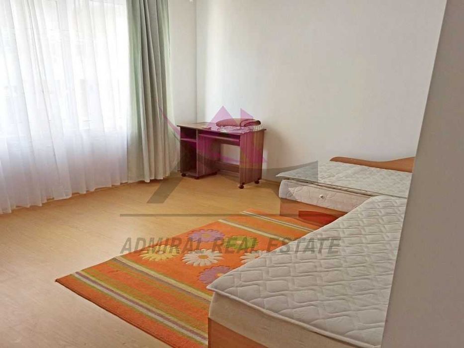 Дава се под наем Тристаен апартамент в Варна, Окръжна болница - 110 кв.м за 700 € - Снимка #2