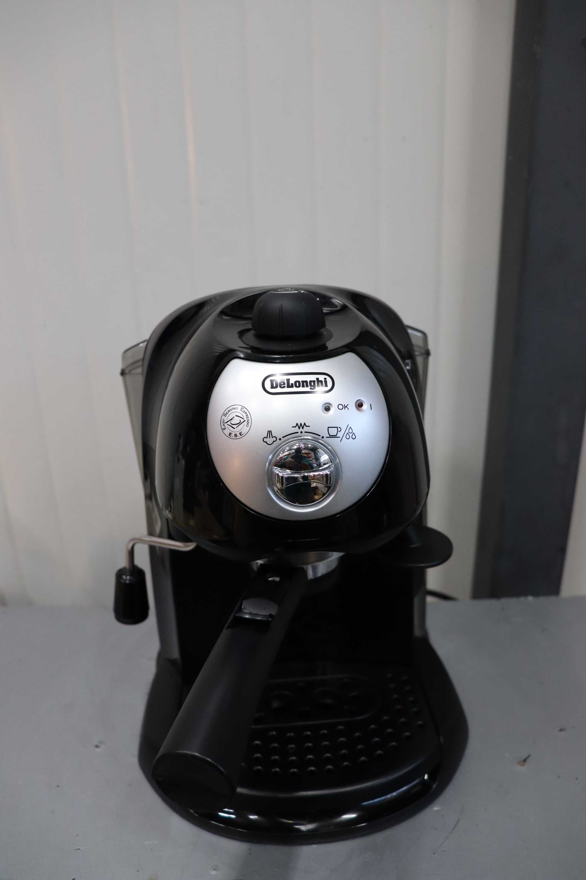 КАФЕМАШИНА DELONGHI EC201CD.B  1000.00 ml, 15.00 bar, ЧЕРЕН