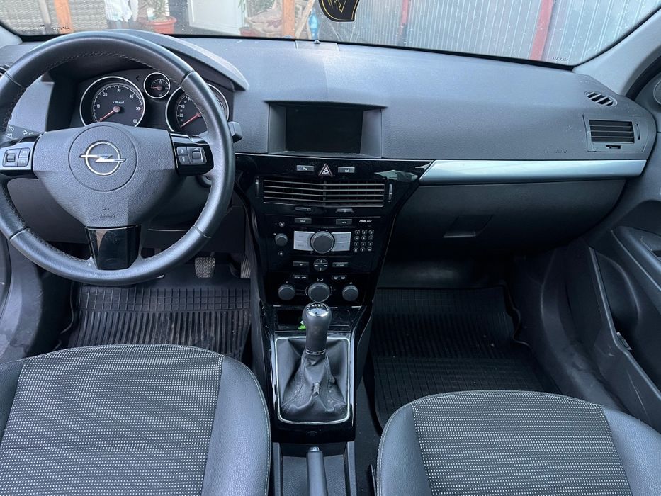 Masina Opel Astra Station