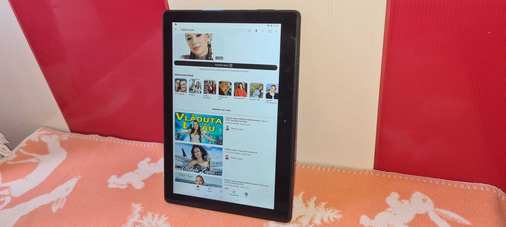 LENOVO de 10 inch = 180  lei