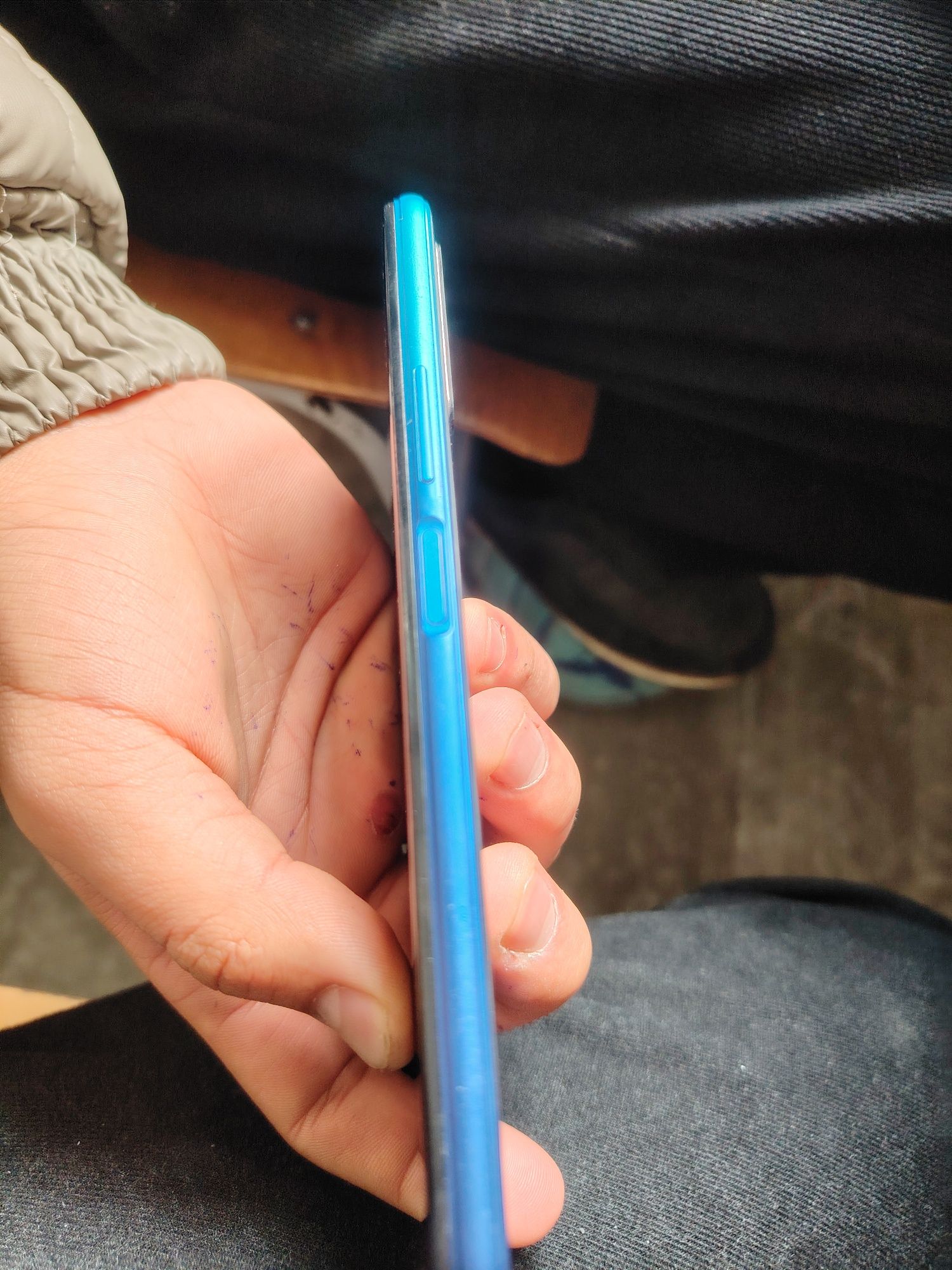 vivo 20   holati alo