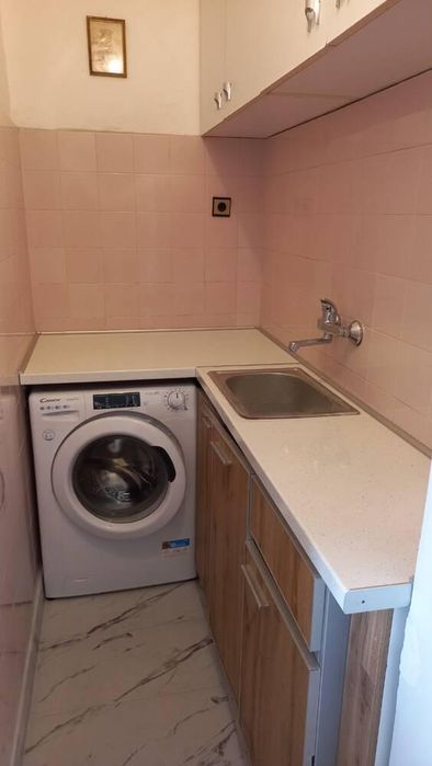 Дава се под наем Двустаен апартамент в Пловдив, Център - 60 кв.м за 357 € - Снимка #3