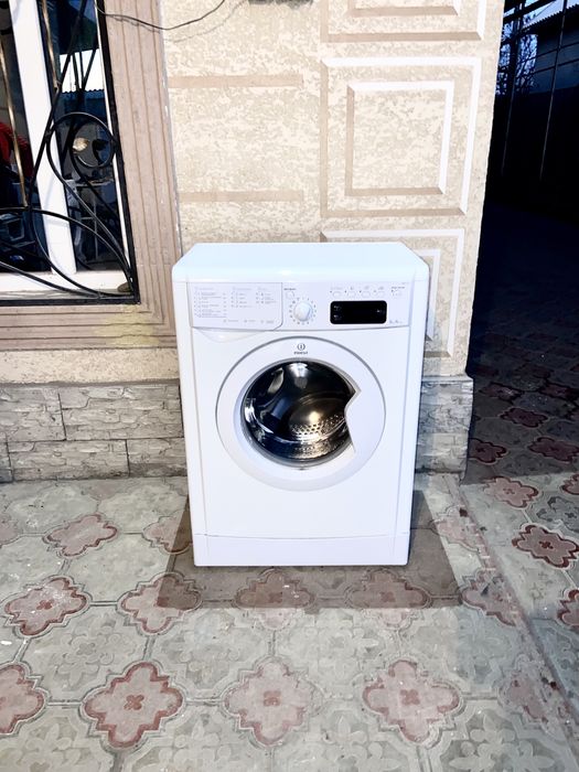 Продам стиральную машинку Индезит 6кг