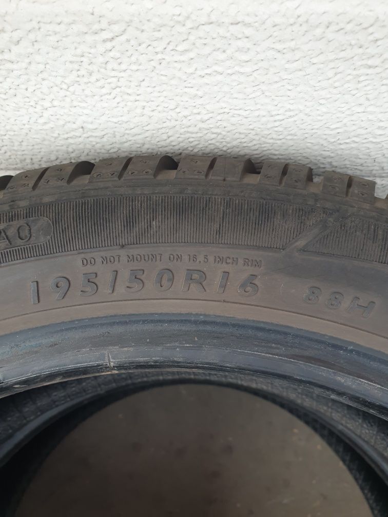 Зимни гуми 2 броя DUNLOP SpWinterSport 3D 195 50 R16 дот 0816