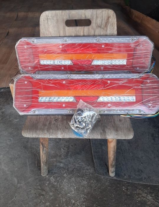 Фонарь заднего вида на грузовые машины