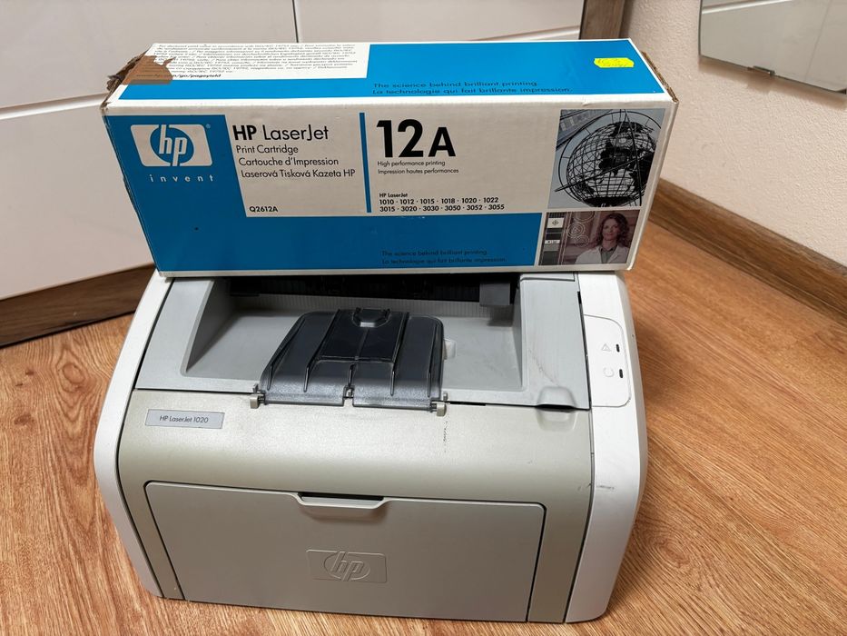 Imprimantă HP LaserJet 1020 + cartuș rezervă